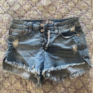JustUSA light blue distressed jeans shorts